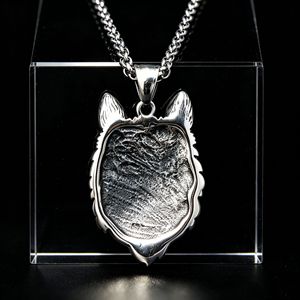 Yunnique – pendentif tête de loup en acier inoxydable, collier pour hommes avec yeux rouges, bijoux à la mode, cadeau - Product Image 4