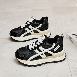 Chaussures de sport pour femmes modèle 2026, à semelle épaisse pour l'automne, légères et souples, chaussures de sport décontractées, chaussures de course tendance - Product Image 6