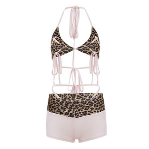Conjunto de Dos Piezas Y2K con Estampado de Leopardo, Top Halter Sexy sin Espalda, Shorts de Talle Bajo, Bikini de Playa, Tejido Ajustado con Botones - Product Image 6
