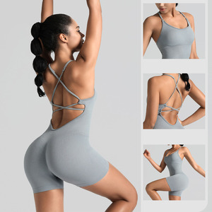 <span class=keywords><strong>Tuta</strong></span> da Yoga Outdoor ad Alta Resistenza Senza Cuciture con Schiena Scoperta Abbigliamento da Allenamento all'Ingrosso Traspirante e <span class=keywords><strong>Morbida</strong></span> <span class=keywords><strong>Tuta</strong></span> Sportiva da <span class=keywords><strong>Donna</strong></span> - Product Image 1