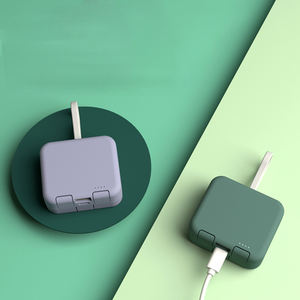 Nouveau Mini chargeur de batterie 4000mAh, support de boîtier de chargeur de téléphone USB type-c Port de <span class=keywords><strong>sortie</strong></span> pour iPhone Samsung Huawei <span class=keywords><strong>Xiaomi</strong></span> Power Bank - Product Image 5