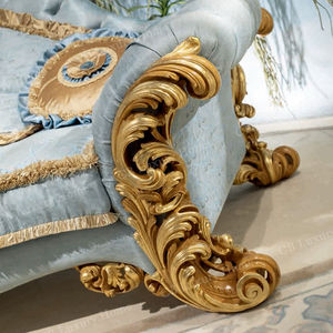 Ensemble <span class=keywords><strong>de</strong></span> canapés rococo français sur mesure, canapé en velours bleu <span class=keywords><strong>ciel</strong></span> avec décor doré, table basse pour les intérieurs <span class=keywords><strong>de</strong></span> villas <span class=keywords><strong>de</strong></span> luxe - Product Image 5