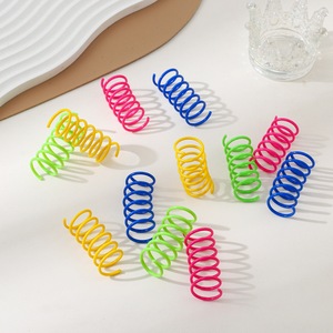 Giocattolo Interattivo Creativo a Spirale per Gatti, Colorato, per Colpire e Mordere, Giochi per Gattini per Passare il Tempo e Mantenersi in Forma - Product Image 4