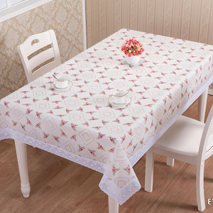 Tovaglia in PEVA con stampa floreale e bordo in pizzo - Product Image 4