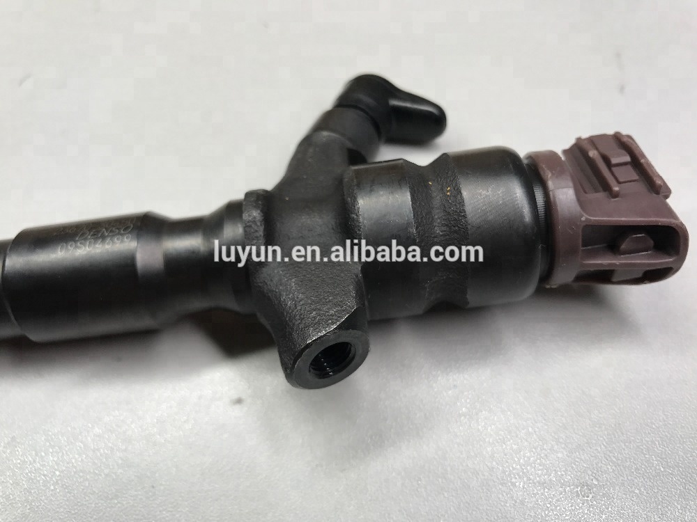High Quality Diesel Fuel Injector 295900-0210 295900-0280 Common Rail Parts Injection Nozzle 23670-30450 For TOYOTA 2KD-FTV