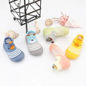 Хит продаж во всем мире, Нескользящие Детские Напольные хлопковые удобные резиновые мягкие детские носки с дырками
