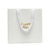 Sac en carton de luxe pour emballage de bracelet, 210 g/m², recyclable, avec poignée longue et logo personnalisé pour bijoux, montres et lunettes