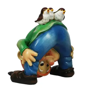 Vườn Trang Trí Custom Made Thiết Kế Mới Hài Hước Nhựa Gnome Nghịch Ngợm Tượng Với 3 Con Chim Trên Mông - Product Image 1