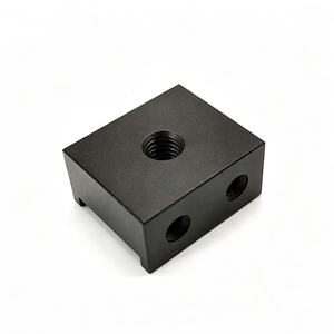 Pièces de quincaillerie mécanique en alliage d'aluminium usiné CNC sur mesure : bloc de fixation, écrou, rondelle, raccord, anodisé noir - Product Image 4