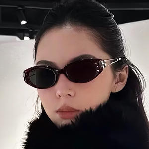 Gm Gafas de sol tipo ojo de gato para mujer, montura de PC, lentes TAC, protección Uv400, gafas de sol de moda para exteriores Yc9119 - Product Image 2