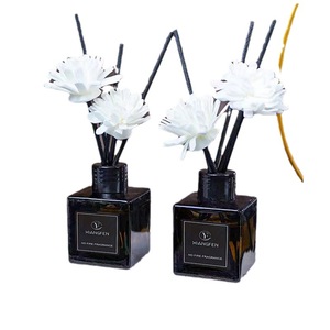 Bán buôn 50ml thủy tinh vuông sậy khuếch tán các nhà sản xuất cao cấp tươi trong nhà vệ sinh khử mùi nhà khách sạn tự làm mây thơm - Product Image 1