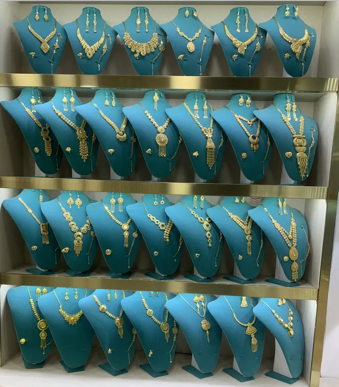 مجموعة حلي للعروس عربي دبي سوار نحاسي للنساء قلادة أقراط للأذن خواتم حلي للزفاف مطلية بالذهب