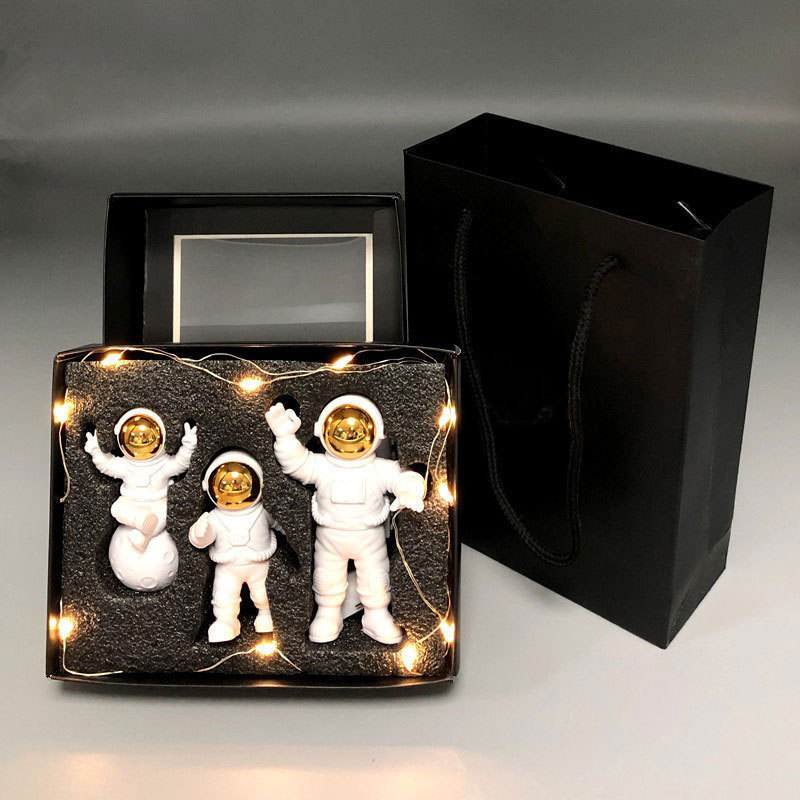Tira de luces LED dorada, caja de regalo pequeña de 3 piezas.