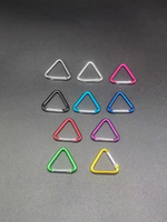 Boucle d'escalade triangulaire en alliage, impression UV, écologique, imperméable, accessoires promotionnels, fixation rapide, bicolore