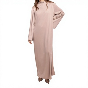 Robe longue modeste pour femme à col montant et manches longues, en crêpe de couleur unie, idéale pour les soirées et occasions formelles - Product Image 1