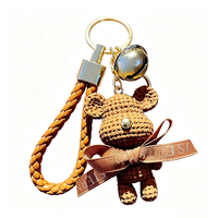 Porte-clés de voiture en silicone motif ours de dessin animé, pendentif de sac mignon et tendance, cadeau créatif, fabriqué en Chine, vente en gros, approvisionnement direct usine, produit phare