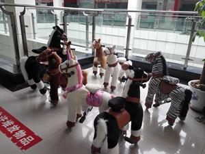 यूनिसेक्स एस/एम/एल प्लग पशु यांत्रिक सवारी घोड़े खिलौना 1 वर्ष की वारंटी मॉल में बच्चों के लिए खिलौना पर सस्ती सवारी - Product Image 4