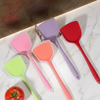 Vente d'usine Accessoires de cuisine Spatule de tourneur en silicone Outils de cuisine et gadgets