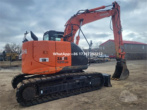 Excavatrice d'occasion Hitachi ZX135 d'origine en bon état, faible consommation d'énergie, prix avantageux, 13,5 tonnes - Product Image 3