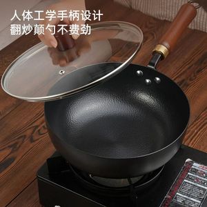 Hand Forged Hammered Iron Wok Non Stick Uncoated Flat Bottom For Gas And Electric Stoves - Product Image 1