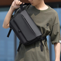 Nouveau sac messager pour homme en PU imperméable, fermeture à glissière, grande capacité, plusieurs poches, sac de voyage, sac bandoulière