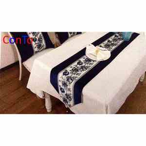 ผ้าปูโต๊ะลายเชฟรอนสีทองประดับเลื่อมสำหรับงานแต่งงาน - Product Image 4