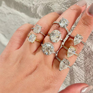 بيجو كواليتي: مصنع مجوهرات يصمم خواتم خطوبة نسائية من المويسانايت والفضة عيار 925 والذهب عيار 14 قيراطًا مرصعة بالماس - مجوهرات حسب الطلب - Product Image 2