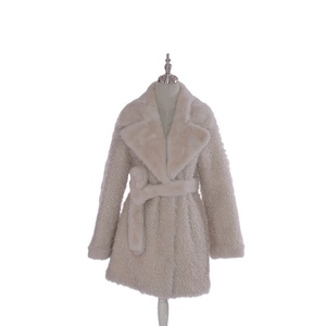 <span class=keywords><strong>Cappotto</strong></span> <span class=keywords><strong>Corto</strong></span> in Finta Pelliccia di Volpe per Donna, Collo Rovesciato, Caldo, <span class=keywords><strong>Beige</strong></span>, Morbido, Capospalla Invernale - Product Image 4