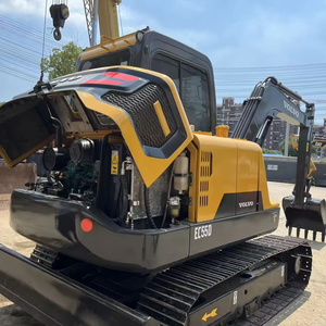 Excavatrice sur chenilles Volvo EC55D d'occasion en bon état, faible nombre d'heures de travail, poids opérationnel de 5 tonnes, godet de 3 m, moteur en stock à Shanghai - Product Image 1