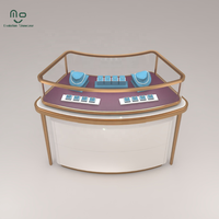 Vitrine de présentation de bijoux moderne et élégante avec éclairage LED doré, mobilier de magasin de bijoux, plan de sol de boutique de bijoux, comptoir de présentation de bijoux
