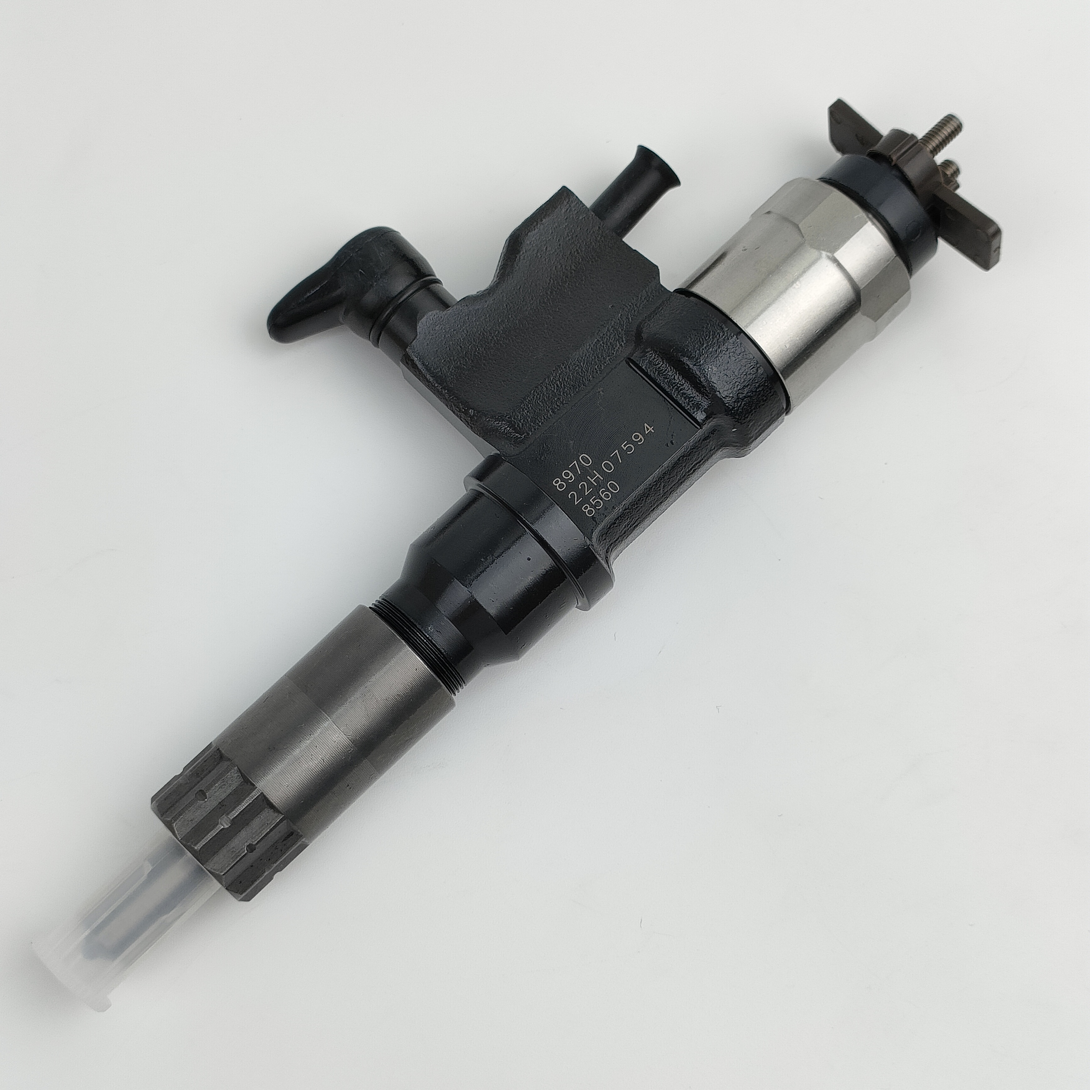 Genuine diesel injector 295050-1520 common rail fuel injector  8-98243863-0 for ISUZU 4HK1 6HK1