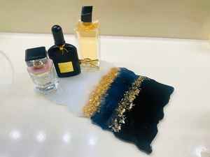 Elegant Epoxy Resin Tray Unique Handmade Design Ideal for Gifting or Home <b>Decoration</b> - Product Image 4