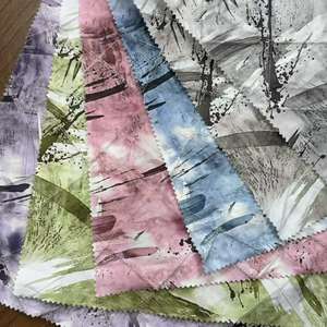 100% fibre de polyester matelassée Texture tissu élément de branche à la mode imprimé pour les doudounes et vestes de style côtelé pour filles - Product Image 4