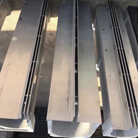 Caniveau de drainage linéaire en composite béton-polymère, anti-corrosion, durable, pour extérieur, avec grille carrée pour tranchée d'évacuation des eaux