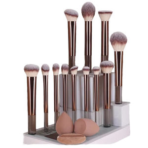 Juego de Brochas de Maquillaje Profesional de 12 Piezas con Mango Metálico para Sombras de Ojos, Rubor, Lápiz de Cejas y Delineador de Ojos - Product Image 1