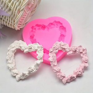 Heart Shape Rose Wreath Silicone Mold For Cake Decorating Baking Chocolate DIY Aroma Diffuser Plaster Craft Mold Valentine'S Day - Product Image 3