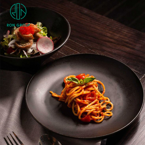 Vajilla Redonda de Melamina Negra Mate de Grado Alimenticio para Restaurantes Occidentales Modernos, Plato para <span class=keywords><strong>Pizza</strong></span>, Sushi, Carne y Fideos, Vajilla Comercial - Product Image 1