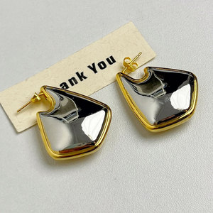 2025 New Arrival Fashion Jewelry Punk Gold and <strong>Silver</strong> Dual Color Geometric Triangle Smooth Earrings <strong>Chunky</strong> Minimal Earrings <strong>Hoop</strong> - Product Image 6