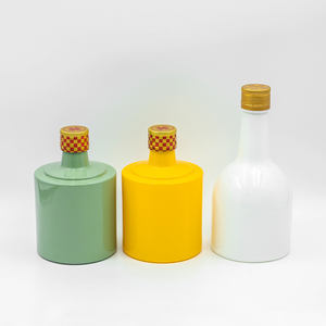 Refillable <strong>Special</strong> Whisky Liquor <strong>Gin</strong> 750ml Transparent Round Empty Creative Packaging Glass Bottle With Cork Lid - Product Image 1