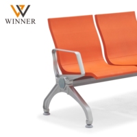Chaise d'attente à 3 places multicolores pour hôpital, aéroport, table, design moderne et élégant pour les espaces publics (centre commercial en extérieur) - Utilisation commerciale