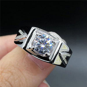 Style coréen plaqué platine Moissanite bague masculine victoire en forme de V bague de mariage à la mode bijoux de mode - Product Image 1