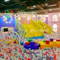Centre de jeux sportifs familial, parc de glisse intérieur, aire de jeux pour enfants et adultes, équipement de parc d'aventure commercial, parcours de cordes