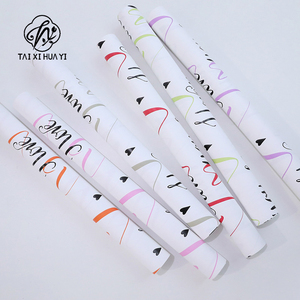 Papel de embalaje de ramo floral Corazón <span class=keywords><strong>en</strong></span> <span class=keywords><strong>amor</strong></span> impermeable papel de Arte de flor recubierto de un solo lado - Product Image 1