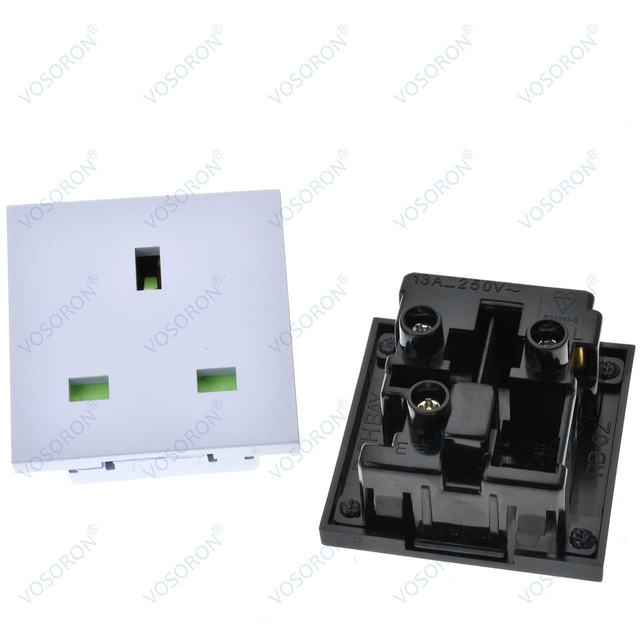 UK Type Euro Module BS 1363 13A 250V AC Receptacles British Electric Socket Outlet 50*50mm Black
