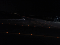 Prix usine avis lumineux réflecteurs d'oeil de chat Led feu de circulation Ip68 marqueur de route goujons de route solaires pour la sécurité routière