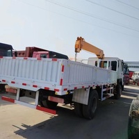 Truk Derek HOWO Buatan Cina dengan Boom Lengan Lurus Hidrolik, Momen Beban Tinggi, Tinggi Maksimum 58.1m, Bertenaga Mesin