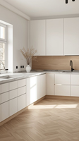 Meubles de cuisine contemporains ouverts de style artisanal, beige, sans poignées, avec appareils électroménagers intégrés, design antique, crédence en contreplaqué et évier