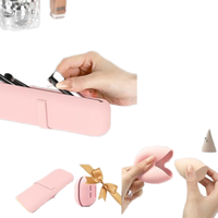 2 Pcs Sac à pinceaux de maquillage en silicone de voyage avec sangle anti-chute améliorée Éponge portable et étui à pinceaux de maquillage