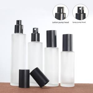 Botella de Vidrio Cosmética Cuadrada con Logotipo Personalizable, Tapa Negra con Pulverizador, para Pelucas, Pestañas Postizas, Mascarillas Faciales, Lociones y Sprays para el Cuidado de la Piel - Product Image 3