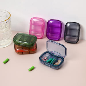 Pastillero Semanal Portátil de 3 Compartimentos, Dispensador Transparente Colorido, Mini Pastillero de Siete Días - Product Image 1